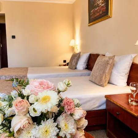 Hotel Orbita 2*