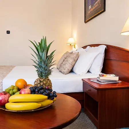 Hotel Orbita 2*