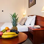 Hotel Orbita 2*
